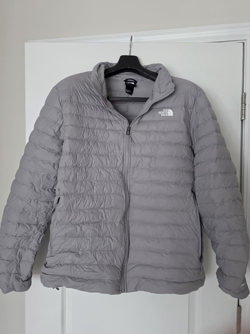The North Face Men’s Light Gray Quilted Puffer Jacket